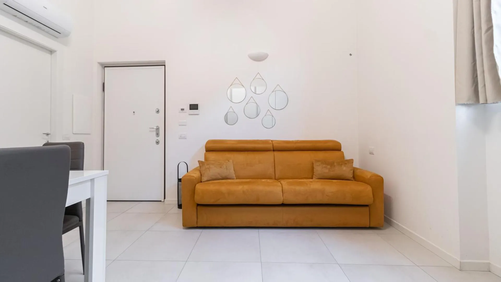 Italianway - Pianell 5 A Apartment Milan 0*,  Italy