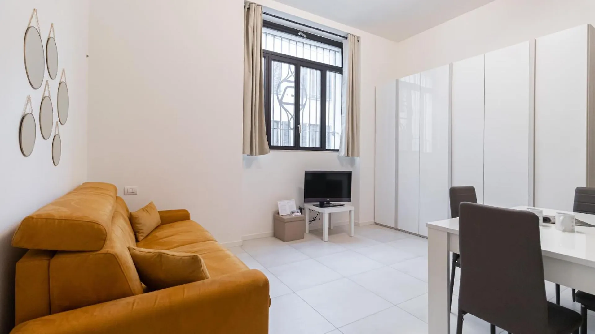 Italianway - Pianell 5 A Apartment Milan 0*,